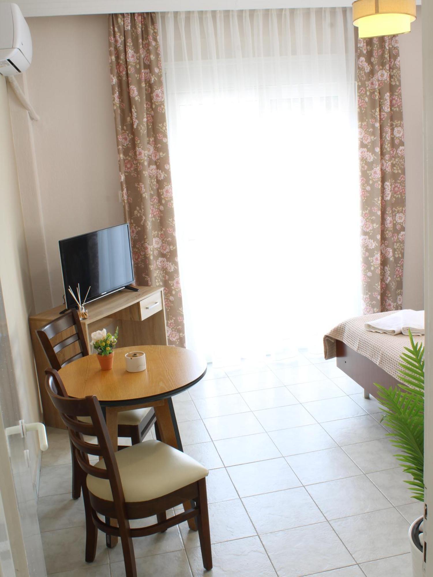 Sunshine Apartments By The Sea Skala Neon Epivaton Екстер'єр фото