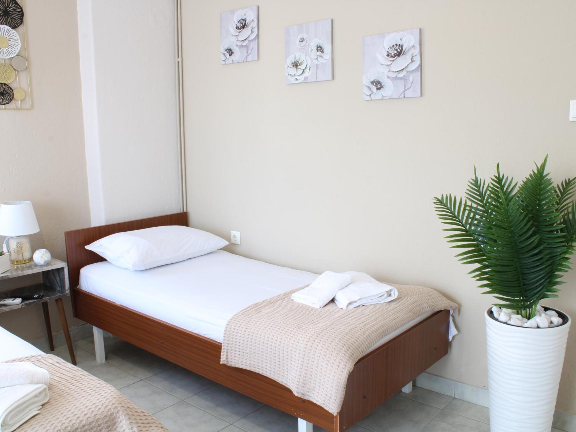 Sunshine Apartments By The Sea Skala Neon Epivaton Екстер'єр фото