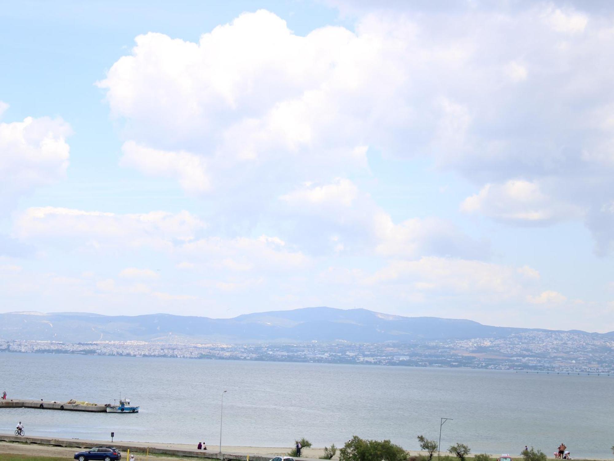 Sunshine Apartments By The Sea Skala Neon Epivaton Екстер'єр фото
