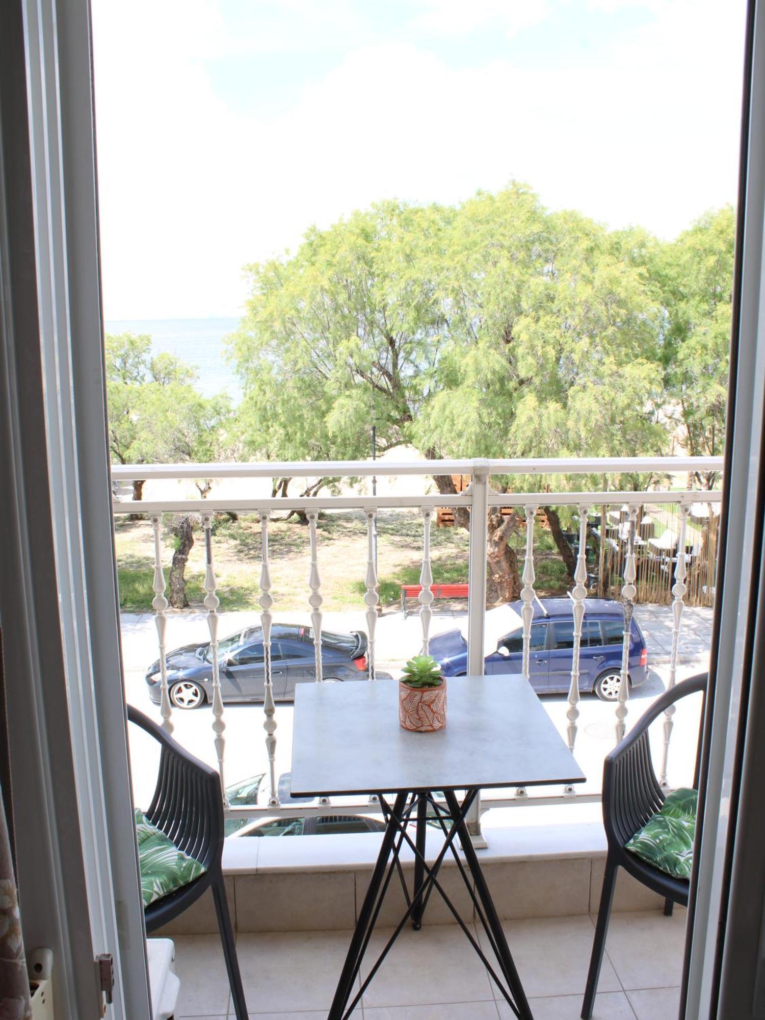 Sunshine Apartments By The Sea Skala Neon Epivaton Екстер'єр фото